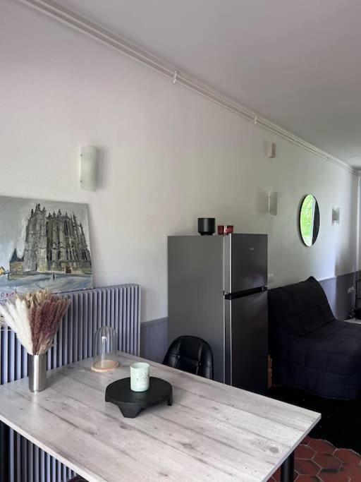 Studio Aux Abords Des Etangs Milly-sur-Therain Exterior foto