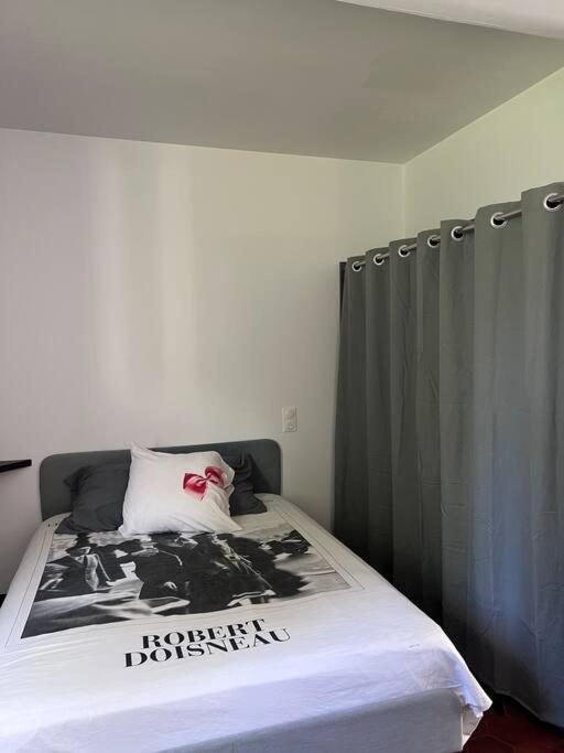 Studio Aux Abords Des Etangs Milly-sur-Therain Exterior foto