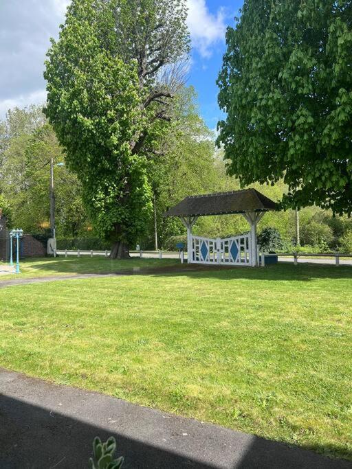 Studio Aux Abords Des Etangs Milly-sur-Therain Exterior foto