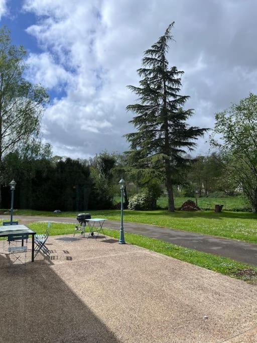 Studio Aux Abords Des Etangs Milly-sur-Therain Exterior foto